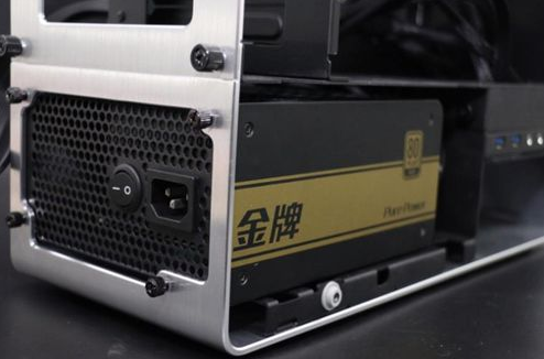 Win7旗艦版系統電腦啟動不了怎么辦？